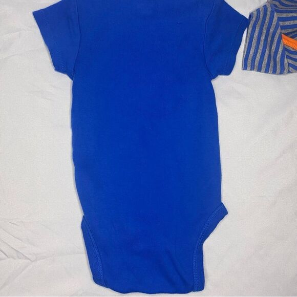 2 Baby Onsie Brand Onsie’s Size 0-3M - Picture 3 of 5